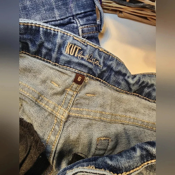 Kut from the kloth distressed denim jeans size 6 - Picture 7 of 10
